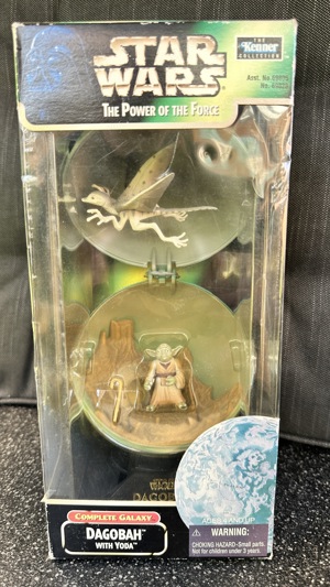 Star Wars Complete Galaxy Dagobah with Yoda Kenner 1998