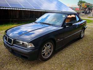 BMW 328 e36 Cabrio 2. Hand original Zustand 111tkm schwarz