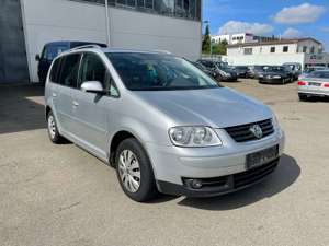 Volkswagen Touran Highline Auto. *7 Sitze*Szh*Pdc*