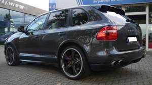 Porsche Cayenne Turbo S Bild 4