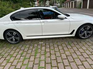 BMW 750 750i xDrive M-Sport Induviduel