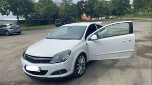 Opel Astra GTC 1.6 Turbo Sport