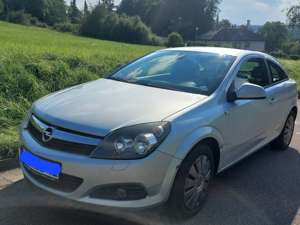 Opel Astra GTC 1.9 CDTI DPF Sport