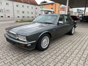 Jaguar XJ40 El. Sitze*SHZ*Automatik*Schiebdach*Tempomat