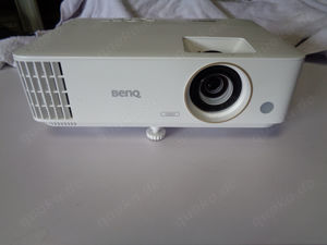  Beamer BENQ 1080P Full - HD -So ist Fussball direkt zu Hause