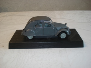 Citroen 2 CV Metall Modell 1:18 neuwertig OVP Bild 5