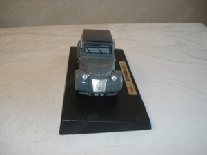 Citroen 2 CV Metall Modell 1:18 neuwertig OVP Bild 4
