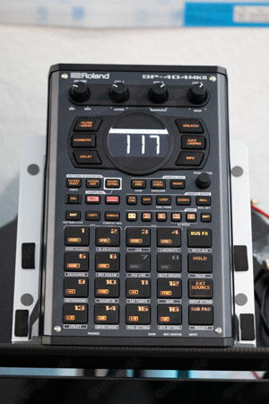 Roland SP-404 MK II - Sampler