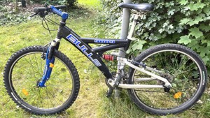 BULLS 27-Gang Alu Mountainbike, voll gefedert, Shimano XT-Deore - 26 Zoll