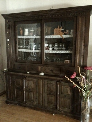 Antiker massives Buffet, 2-tlg.,  (Vitrine Kommode)