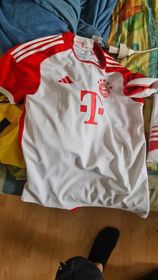 F.C.Bayern München Adidas Herren Trikot Saison 23 24 Heim Kurzarm