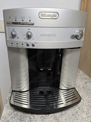 Kaffeemaschine Kaffeevollautomat DeLonghi mit Garantie