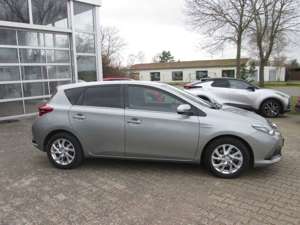 Toyota Auris 1.8 VVT-i Hybrid Automatik Edition-S Bild 4