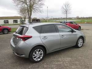 Toyota Auris 1.8 VVT-i Hybrid Automatik Edition-S Bild 5