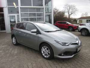 Toyota Auris 1.8 VVT-i Hybrid Automatik Edition-S Bild 3