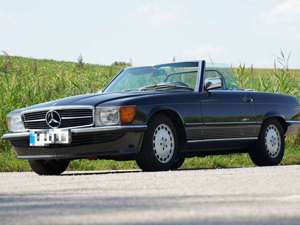 Mercedes-Benz SL 300 300 SL R107 ink. Hardtop guter Zustand blauschwarz