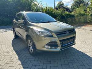 Ford Kuga Titanium / Euro 5 / Tüv Neu