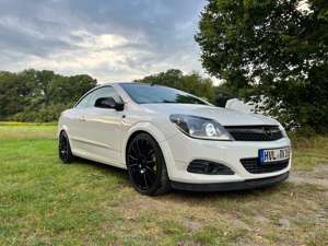 Opel Astra Twin Top 1.8 Edition 111 Jahre