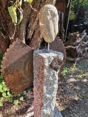 Engel aus Stein und Sägeblättern, absolut ausgefallene Deko für drinnen und draußen Bild 4 Engel aus Stein und Sägeblättern, absolut ausgefallene Deko für drinnen und draußen Bild 4