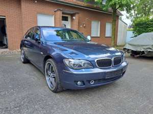 BMW 750 Bmw 750i V8 367PS Top Zustand Sternenhimmel 22Zoll