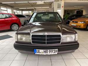 Mercedes-Benz 190 Rostfrei,Neu-restauriert,3-Hand Bild 2