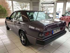 Mercedes-Benz 190 Rostfrei,Neu-restauriert,3-Hand Bild 5
