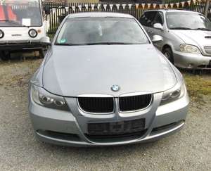 BMW 320 320i  Klimaautomatik Bild 2