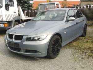 BMW 320 320i  Klimaautomatik Bild 3
