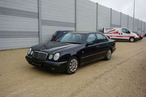 Mercedes-Benz E 230 E230 AVANTGARDE*Klimaanlage*1. Hand*105000 km