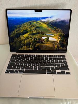 Apple MacBook Air 13,6 Zoll, M2, 2022