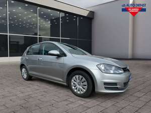 Volkswagen Golf VII Lim. Trendline BMT