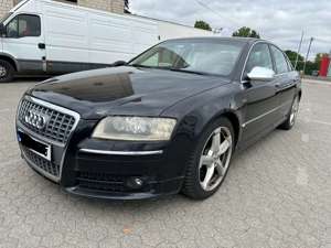 Audi S8 5.2 quattro