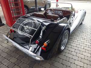 Morgan Plus 8 3,9 36.000 km breite Version H-Zulassung Bild 4