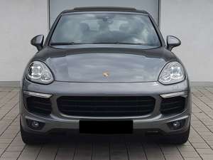 Porsche Cayenne S 4.2d/Pano/Kam/Bi-Xen/Bose/21" Bild 3