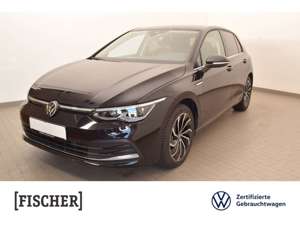 Volkswagen Golf VIII 1.5 eTSI DSG Style LED Navi Rear View