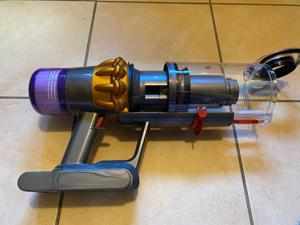 Dyson V15 Detect, Absolute, Staubsauger, SV22 (mit Zubehör aus der V11 Serie) Bild 5