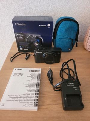 Canon powershot SX740