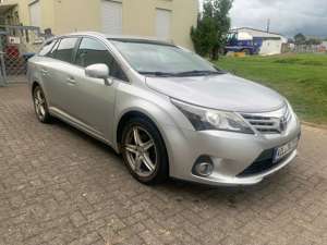 Toyota Avensis Life 2.2 D4D 2.Hand Kamera