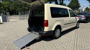 Volkswagen Caddy PKW Maxi lang Taxi Rollstuhl Navi