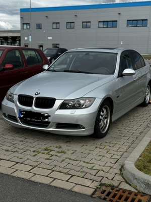 BMW 320 320i