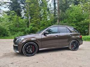 Mercedes-Benz ML 63 AMG 4Matic SPEEDSHIFT 7G-TRONIC Performance Package