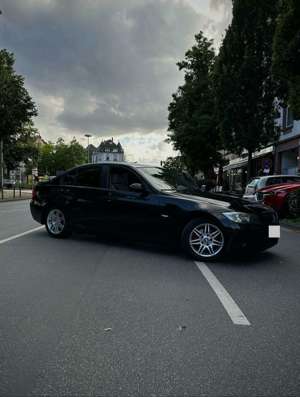 BMW 320 BMW 320i Limousine *Tüv neu* [E90]