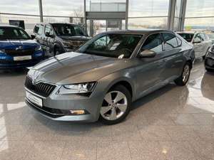 Skoda Superb 1.8TSI Style DSG Navi ACC Light  Lane Assist SHZ