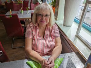 Dame mit Herz, Hirn und Humor sucht.... - image 3