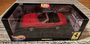 Ferrari 365 GTS4 Modell, M 1:18, NEU - Original verpackt