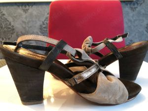 Braune why not-Schuhe, mittelhoher Absatz, Gr. 37-38, neuwertig, 40 Euro. Preise sind Netto-Angaben,