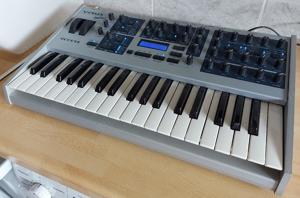 Access Virus INDIGO 1 Synthesizer mit dt. Anleitung, Netzkabel, top Zustand!