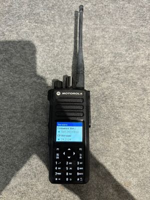 Motorola DP4800e DMR Analogfunkgerät UHF