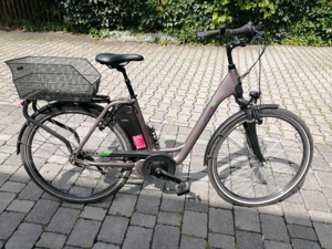 Damenfahrrad E-Bike 28" super Zustand