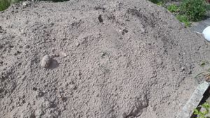 Ober- Mutterboden abzugeben